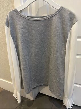 Womens Gray Pullover Top with White Pleated Sleeves